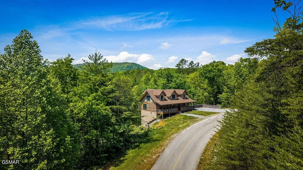 Photo of 335 Hawken Drive