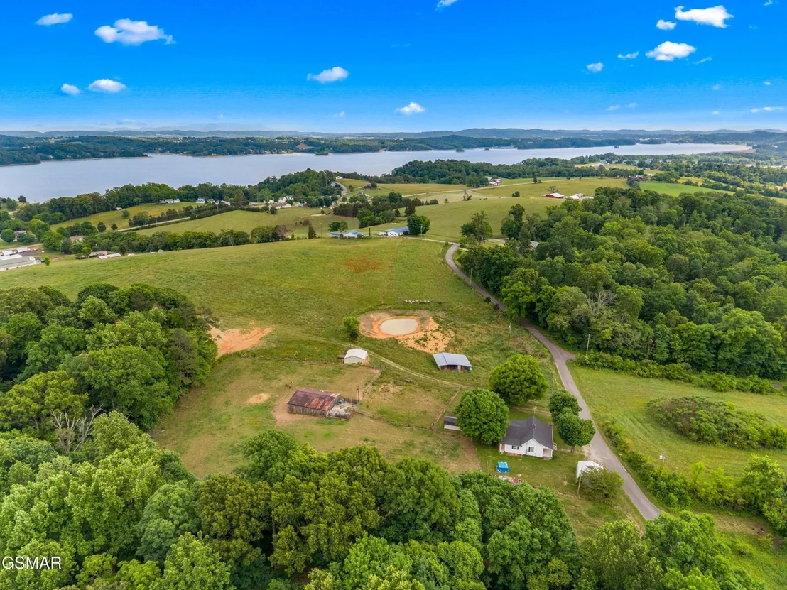 Photo of 485 Longmire Road