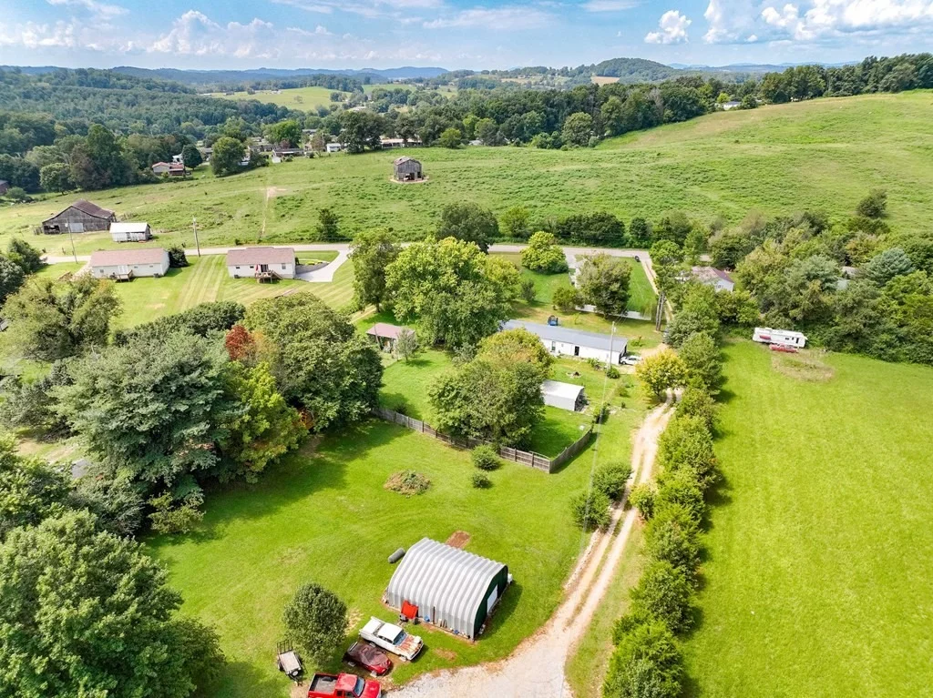 Photo of 6361 PANTHER CREEK Road