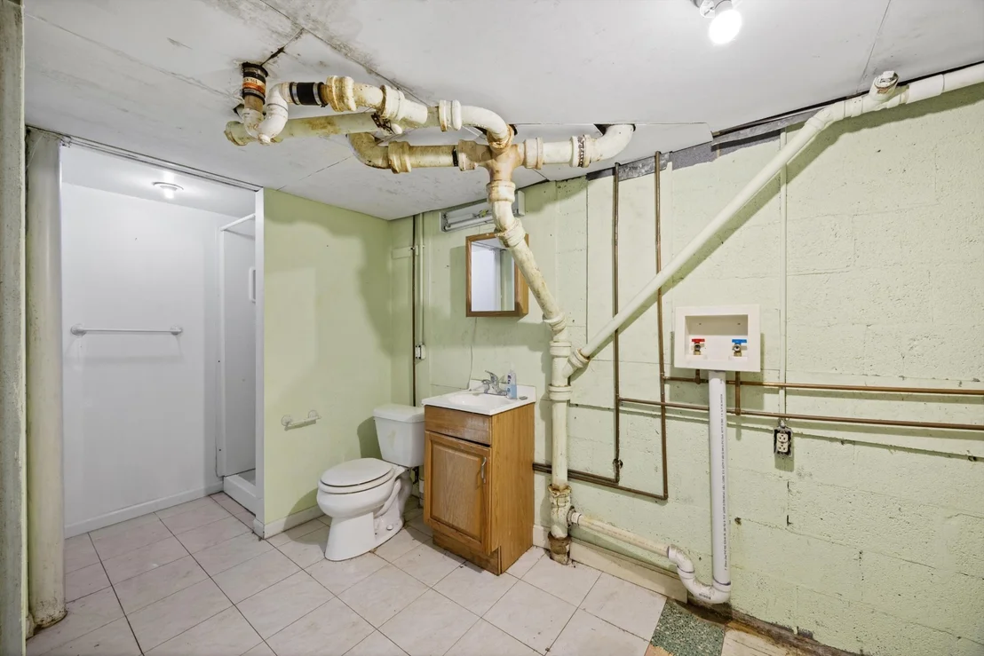 Photo of 1227 Duane Road