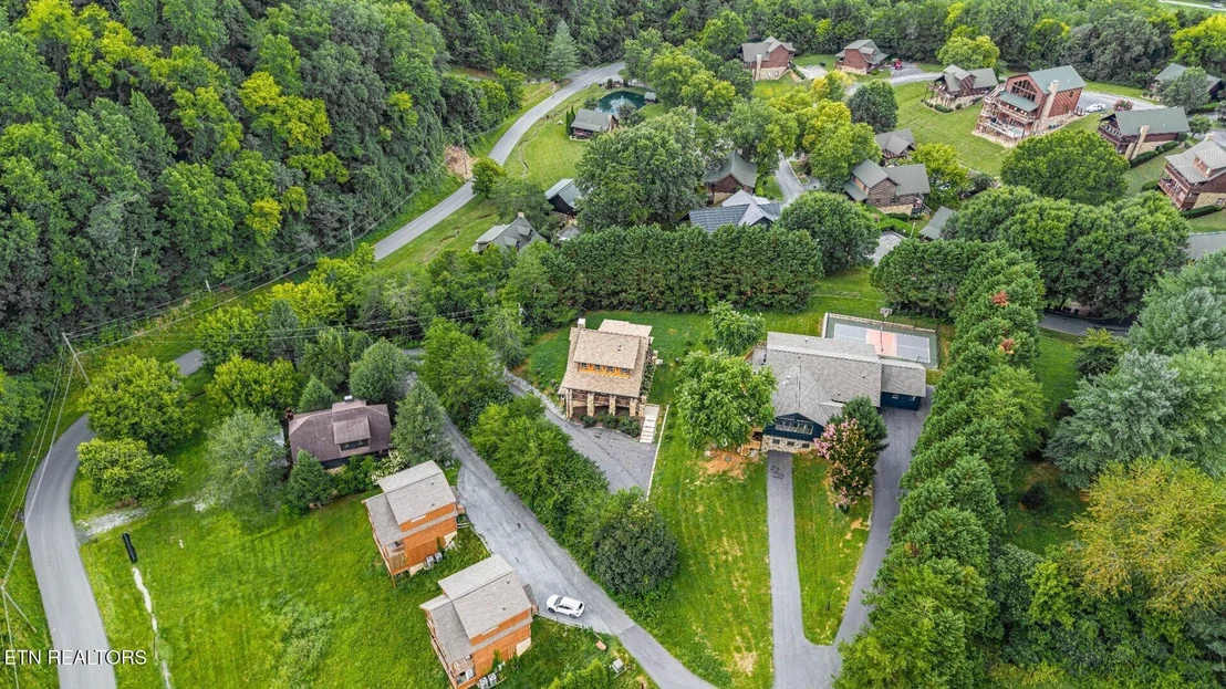 Photo of 615 Rainbow Rd