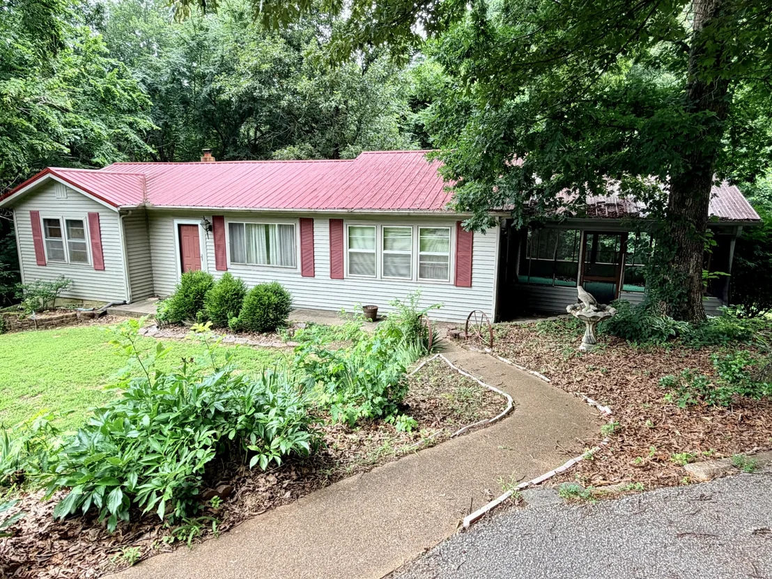 Photo of 2155 Spring Hill Rd
