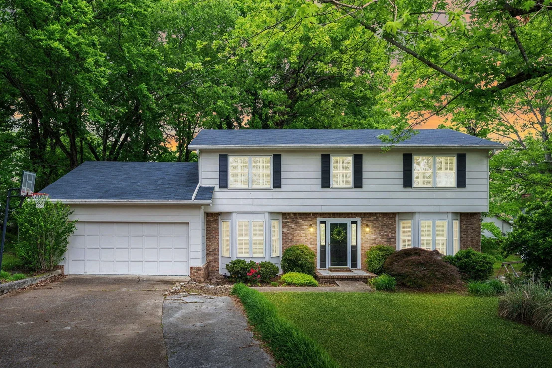 Photo of 497 Glenpoint Lane