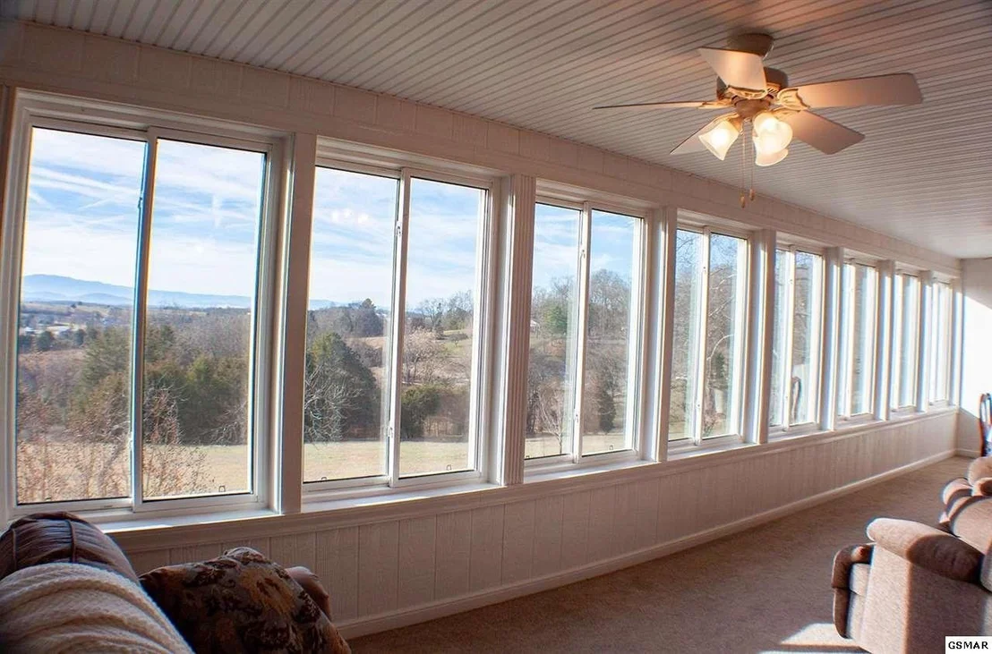 Photo of 1817 LONGVIEW Lane