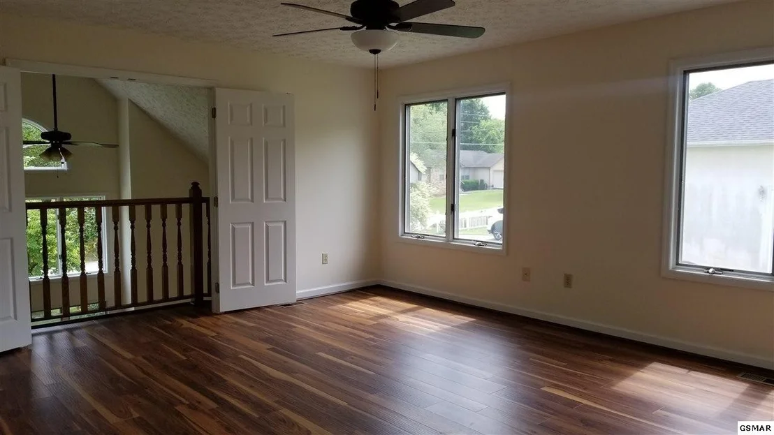 Photo of 619 Broadview Drive