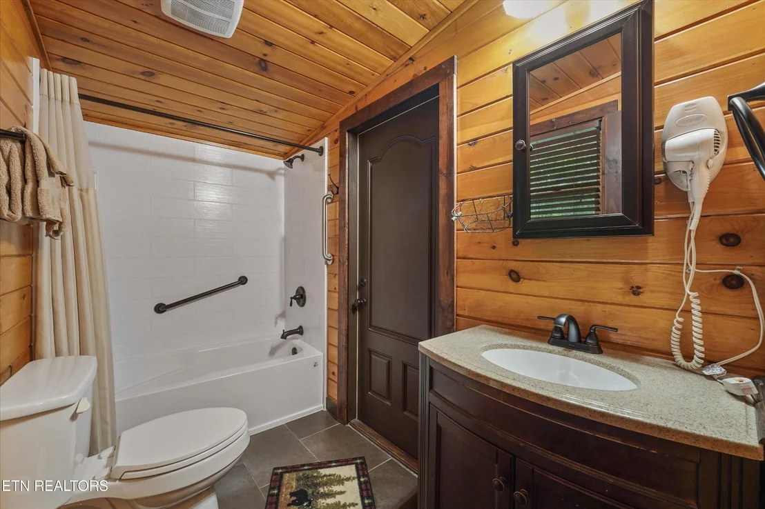 Photo of 2308 Hidden Mountain Rd
