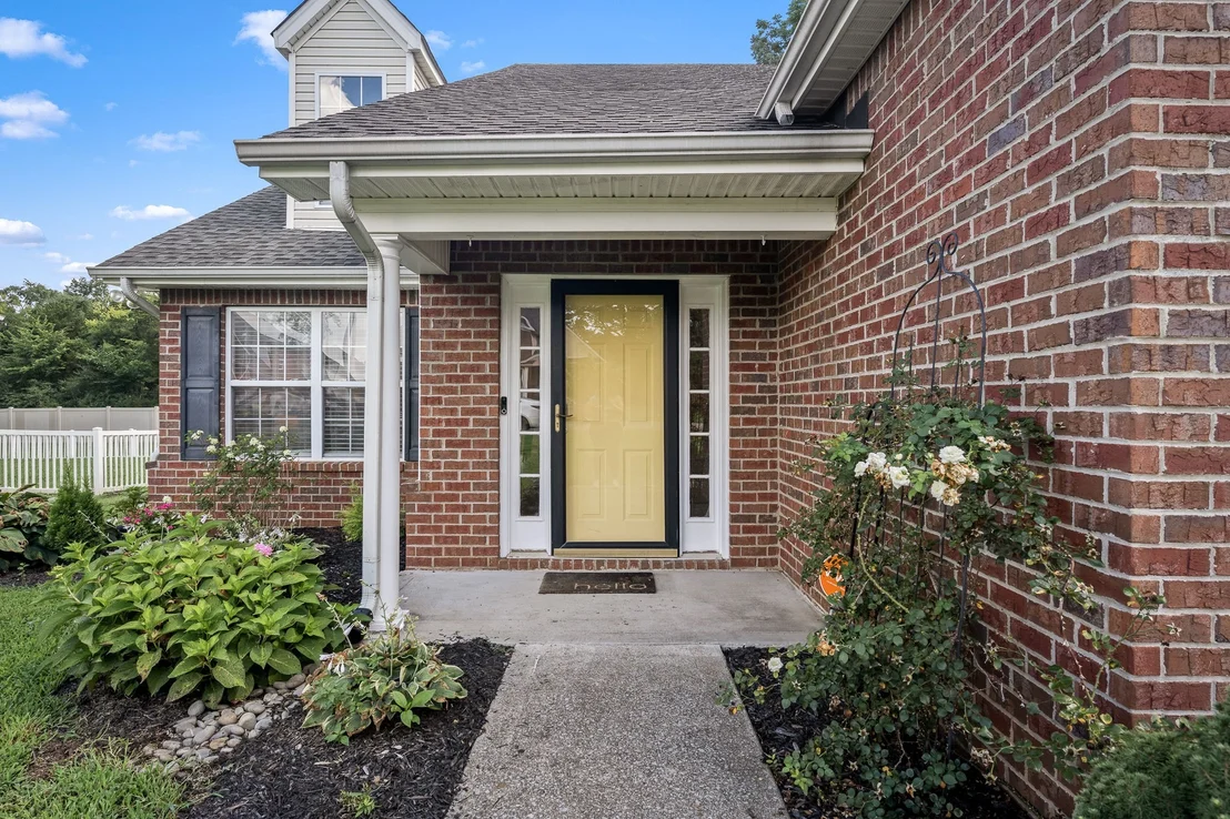 Photo of 3434 Leslie Ln