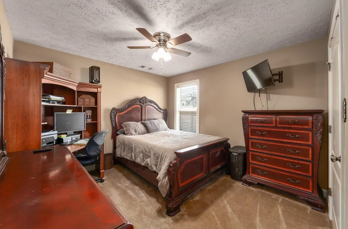 Photo of 7 GREENWICH CV