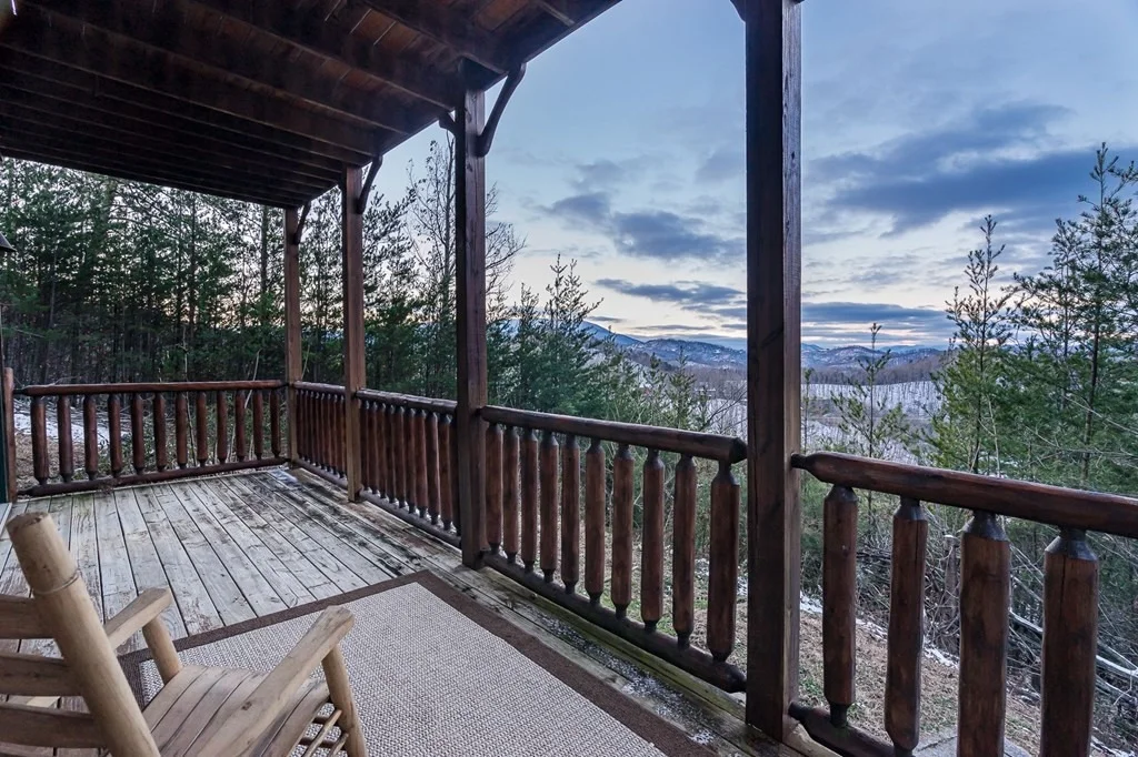 Photo of 943 Falcon View Way