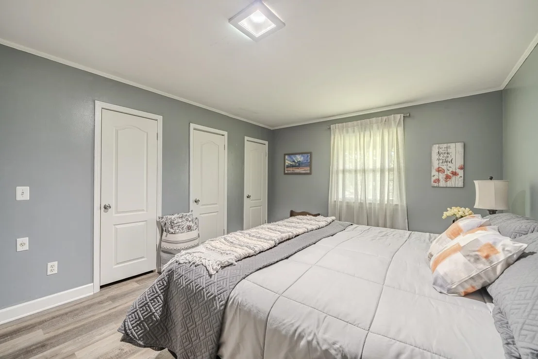Photo of 1150 PINHOOK DR