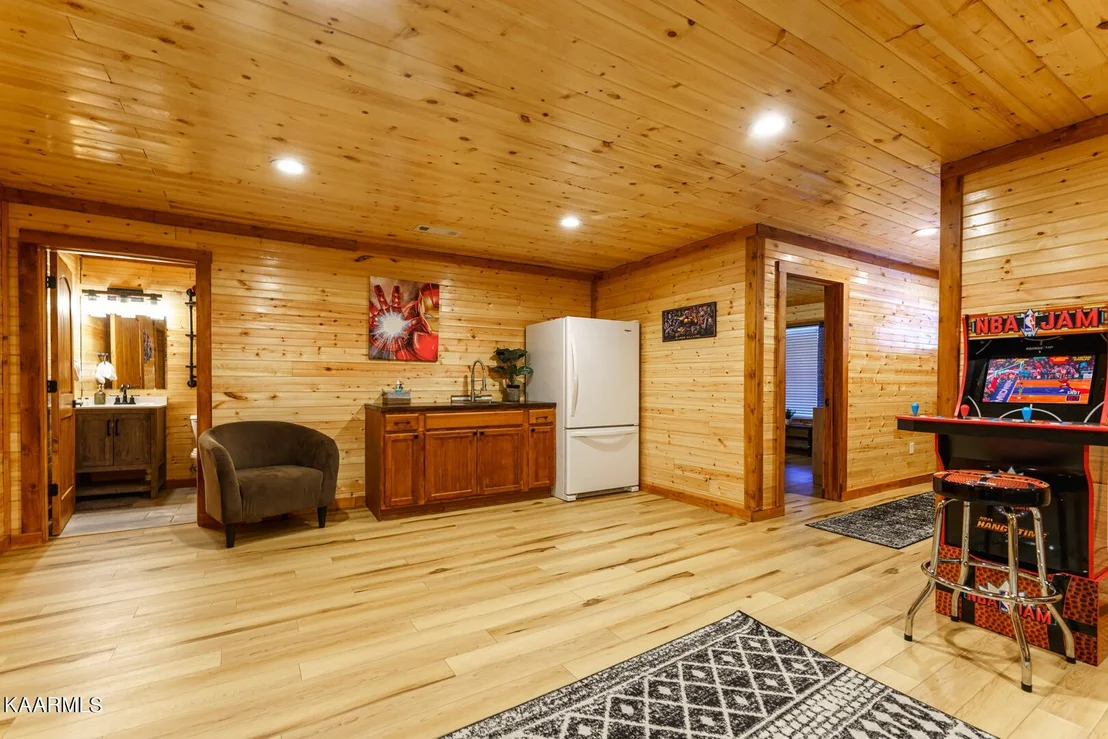 Photo of 1340 Sunrise Drive
