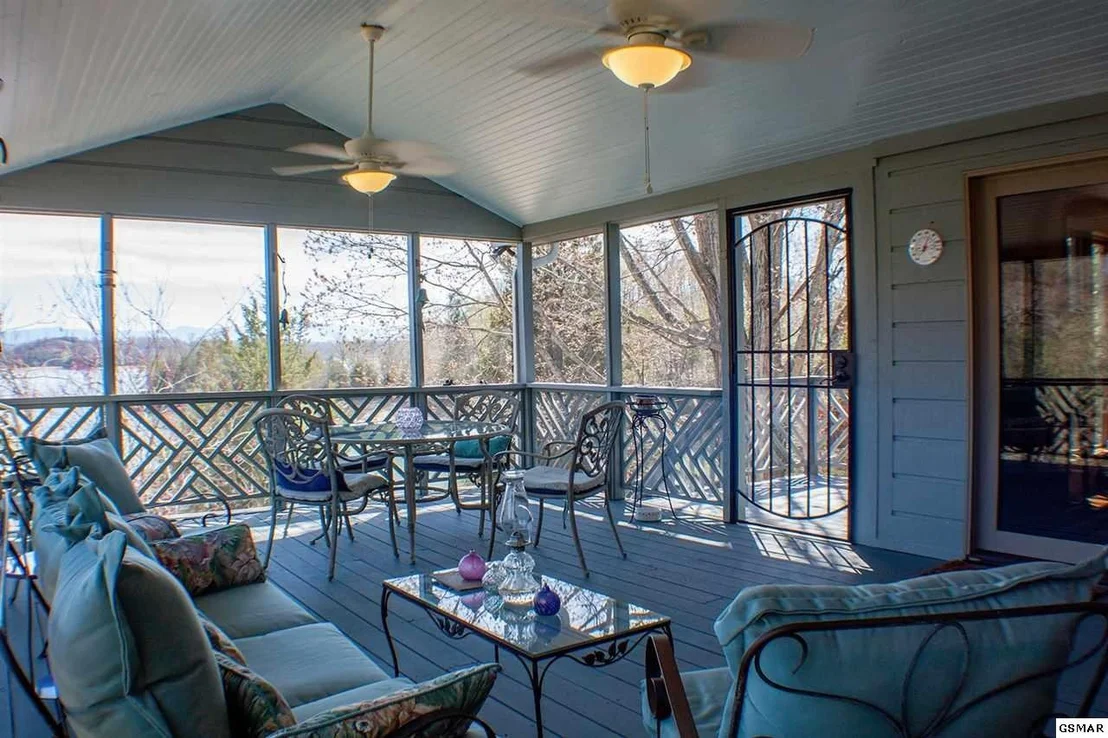 Photo of 1870 RIDGECREST Drive