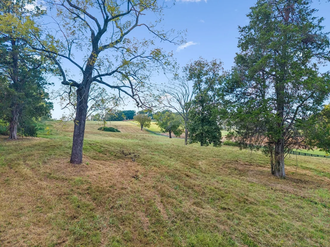 Photo of 1025 Tulloss Rd