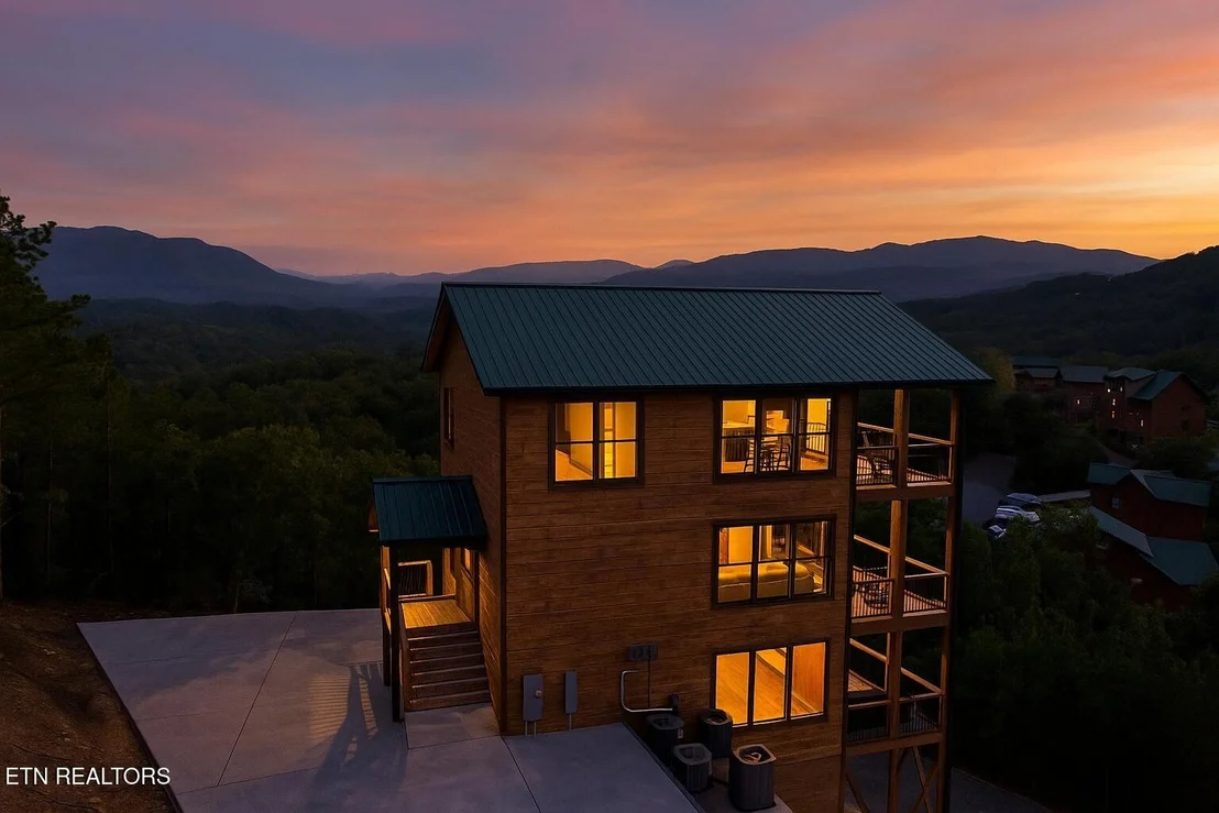 Photo of 2412 Mountain Ridge Way