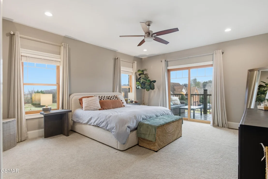 Photo of 701 Waters Edge