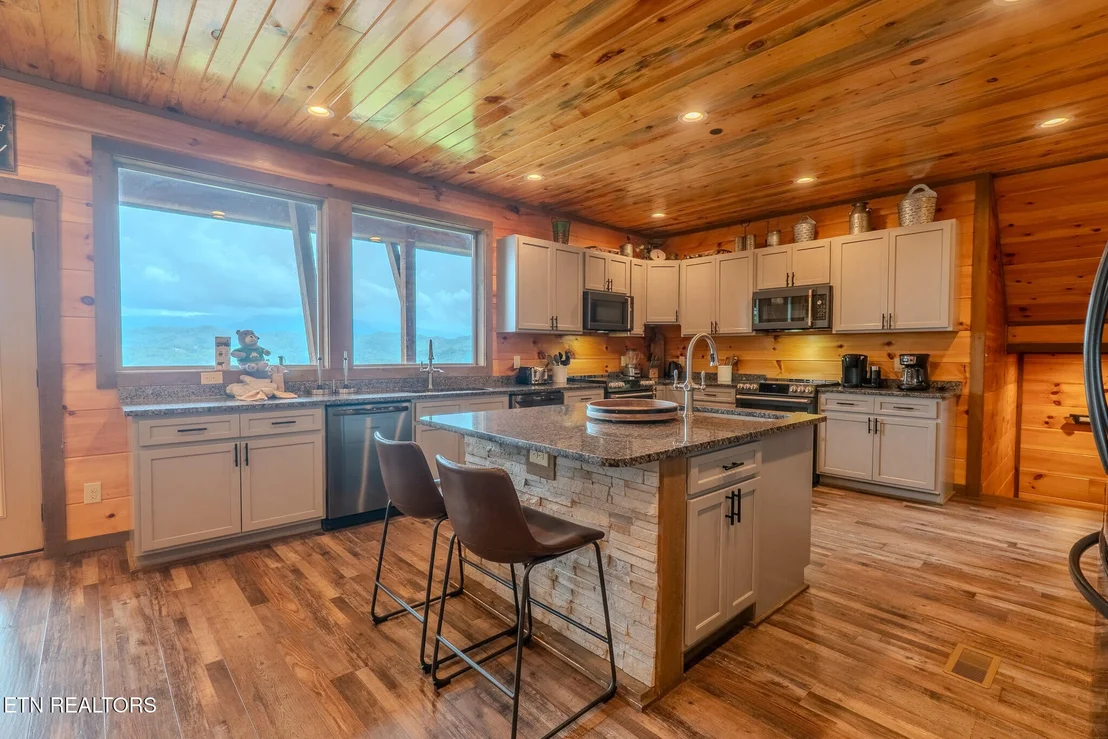 Photo of 2414 Hackberry Drive
