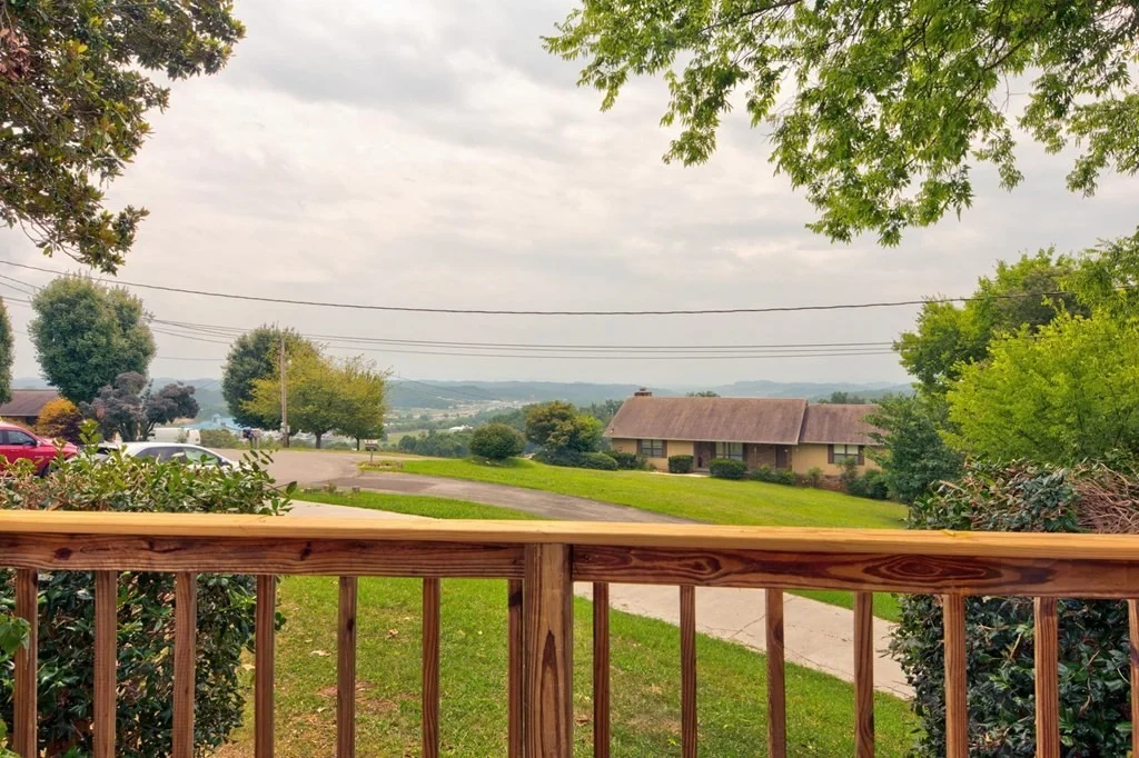 Photo of 372 Grandview Drive