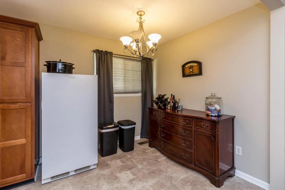 Photo of 171 Davis Road