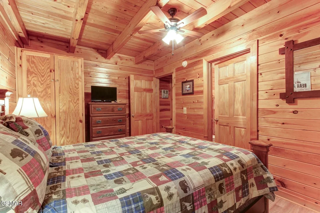 Photo of 2559 Fleming Way