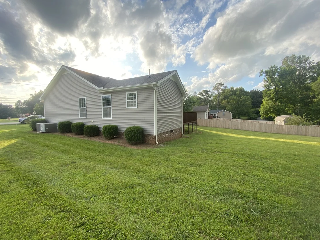 Photo of 208 Arrowhead Dr