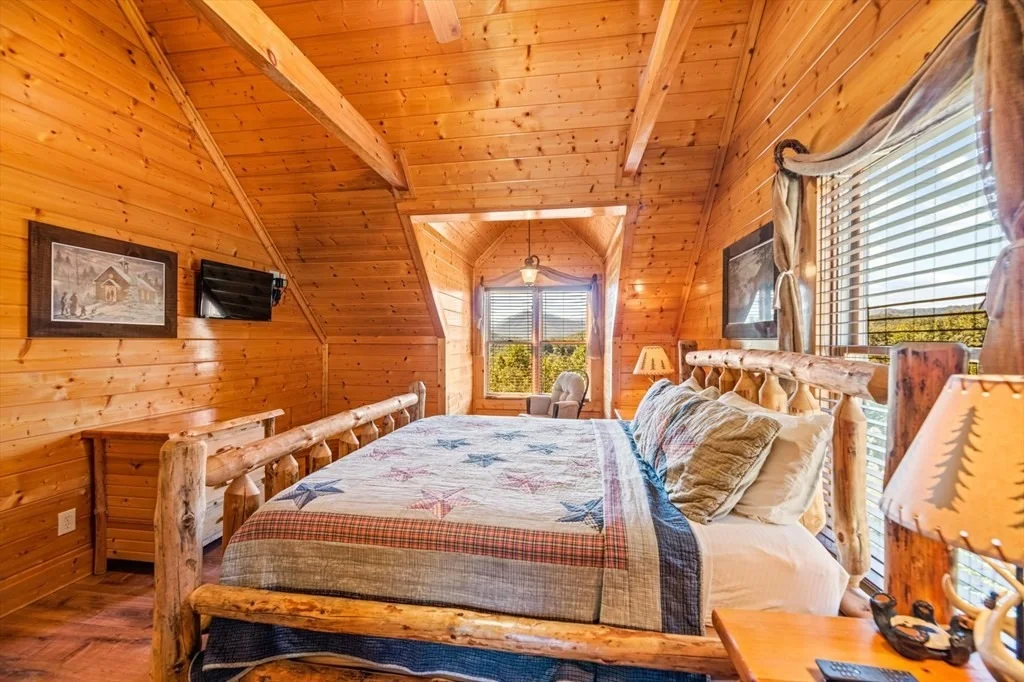Photo of 2736 Mountain Preserve Drive