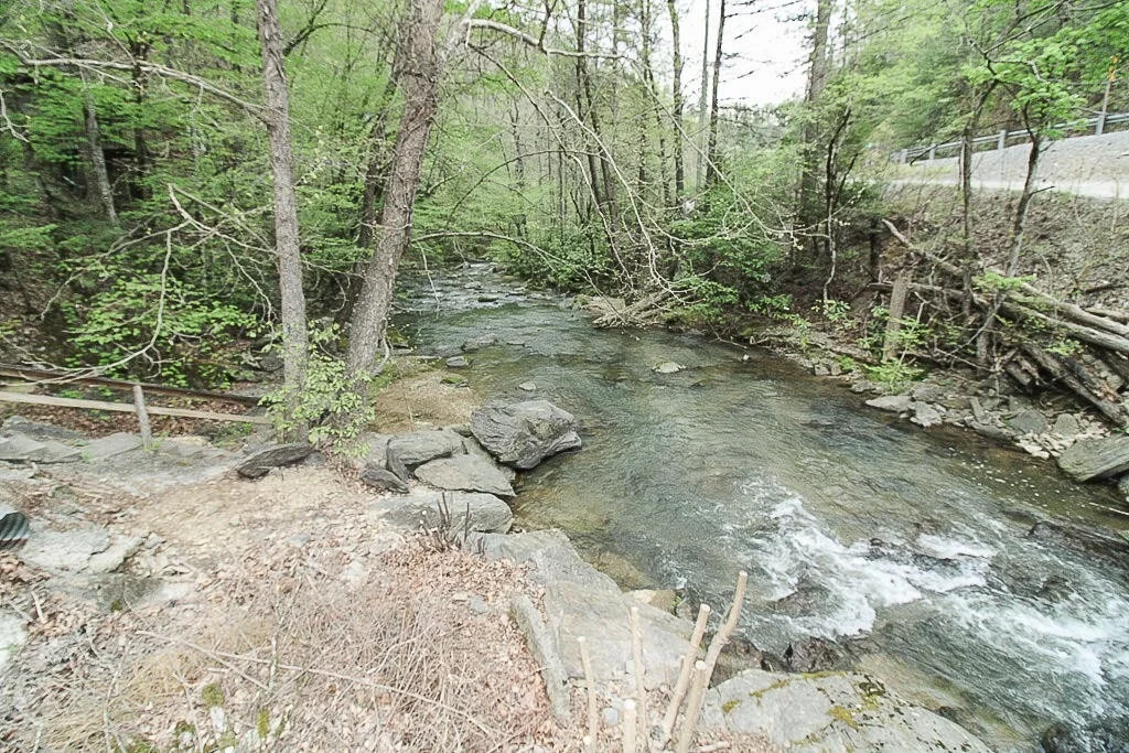 Photo of 2002 Hidden Hollow Way