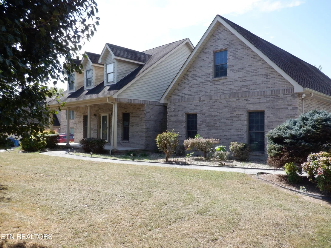 Photo of 121 Alpine Drive