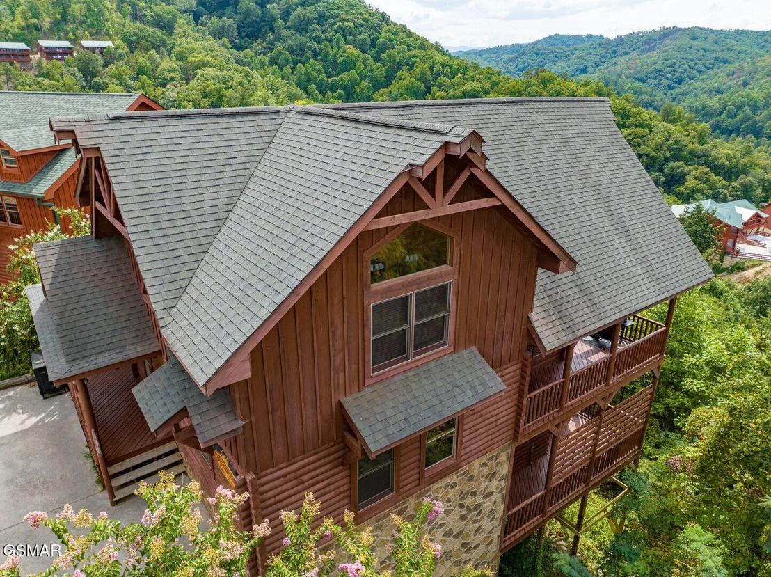Photo of 2512 Laurel Point Way