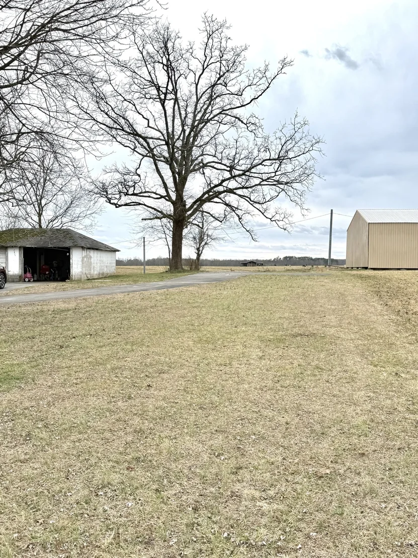 Photo of 1803 Highway 64 W