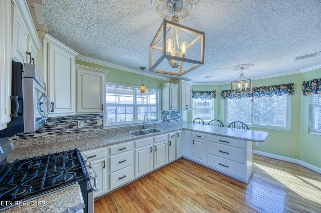 Photo of 1110 Bayfront Drive