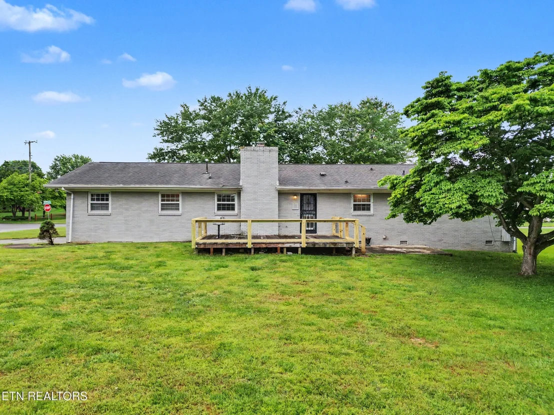 Photo of 7624 Berkshire Blvd