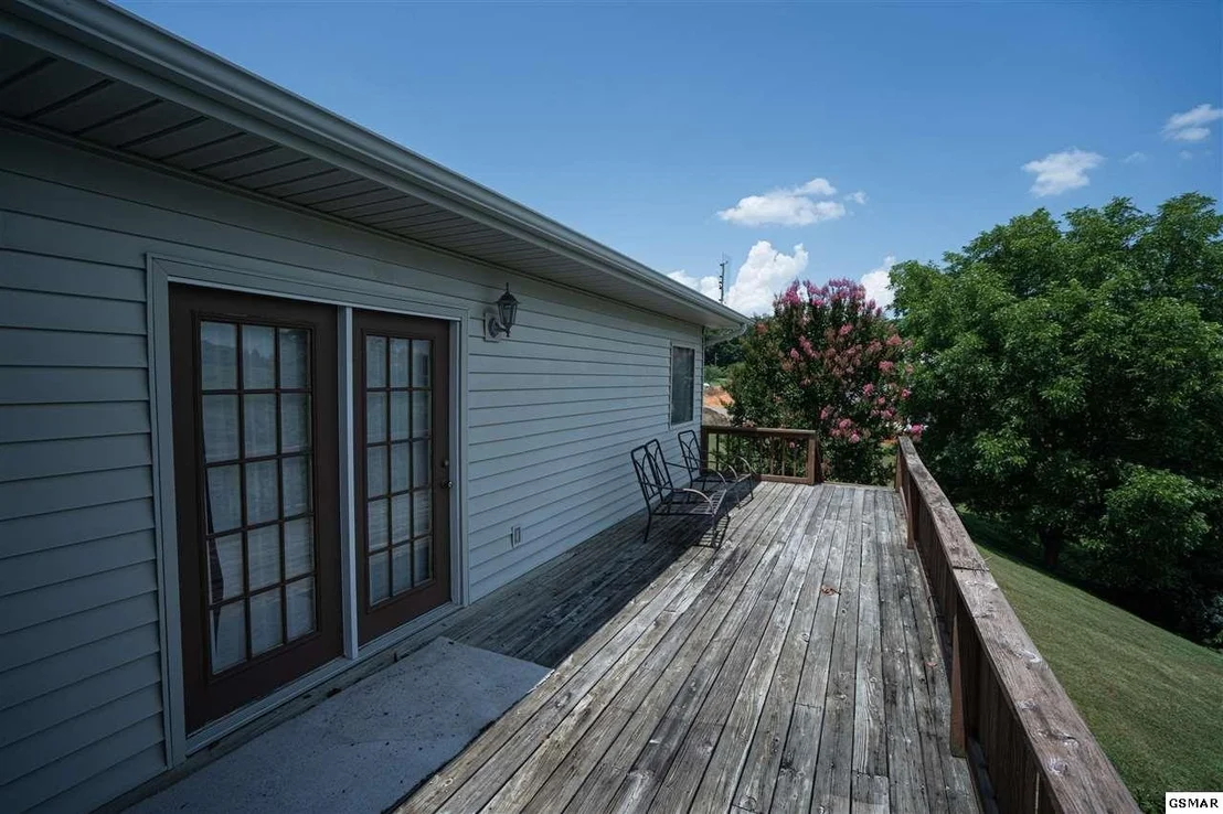 Photo of 160 Estele Drive