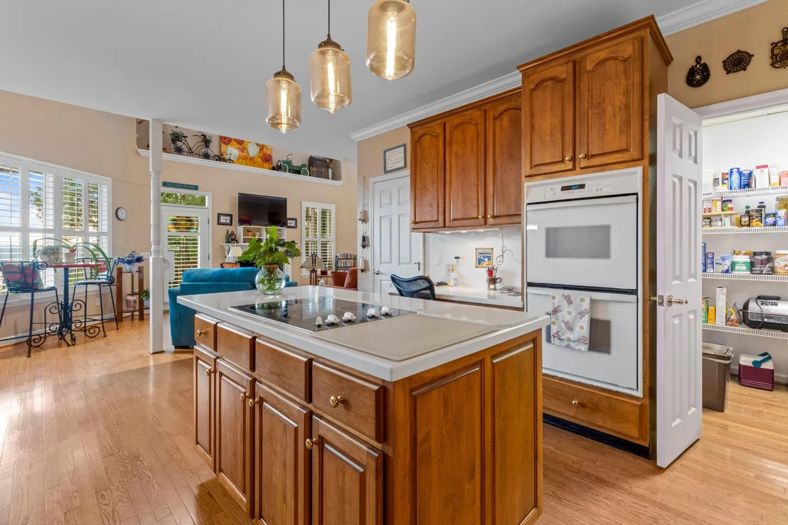 Photo of 355 Myers Avenue