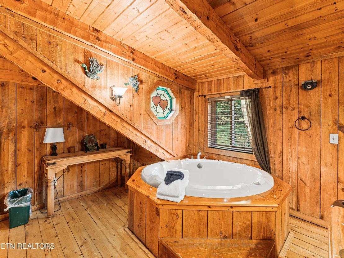Photo of 1083 Bryan View Rd