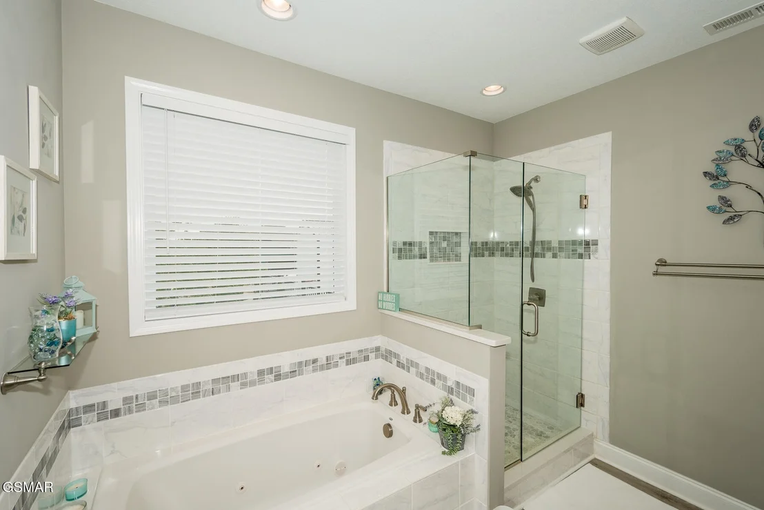 Photo of 1160 Eagle View Drive