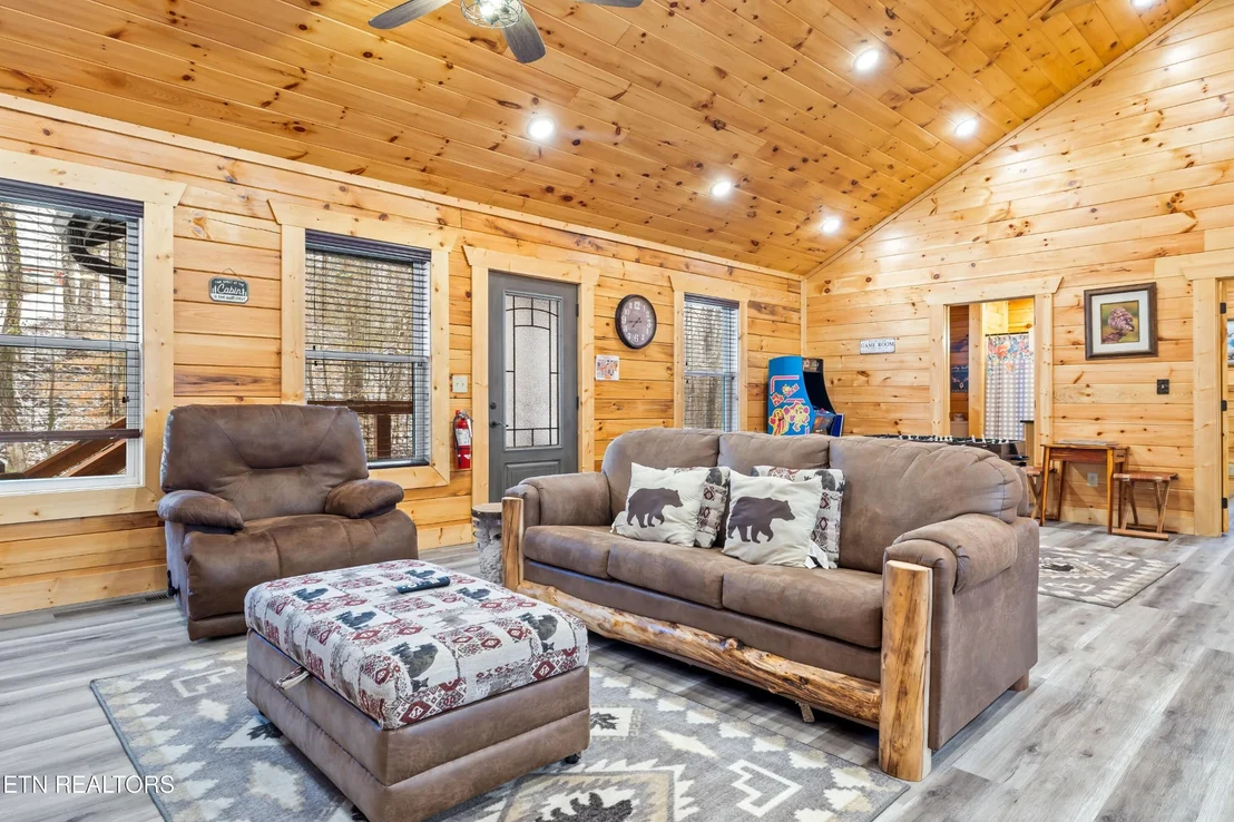 Photo of 1069 Timberlake Circle