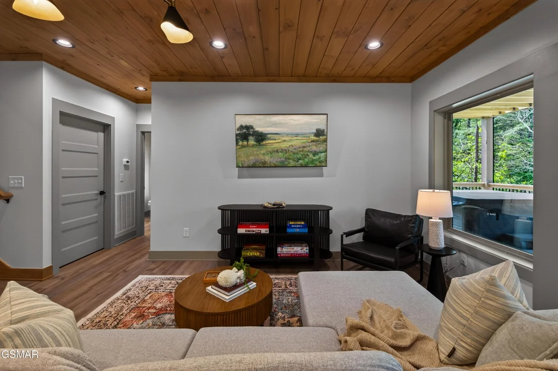 Photo of 3806 Revetta Circle