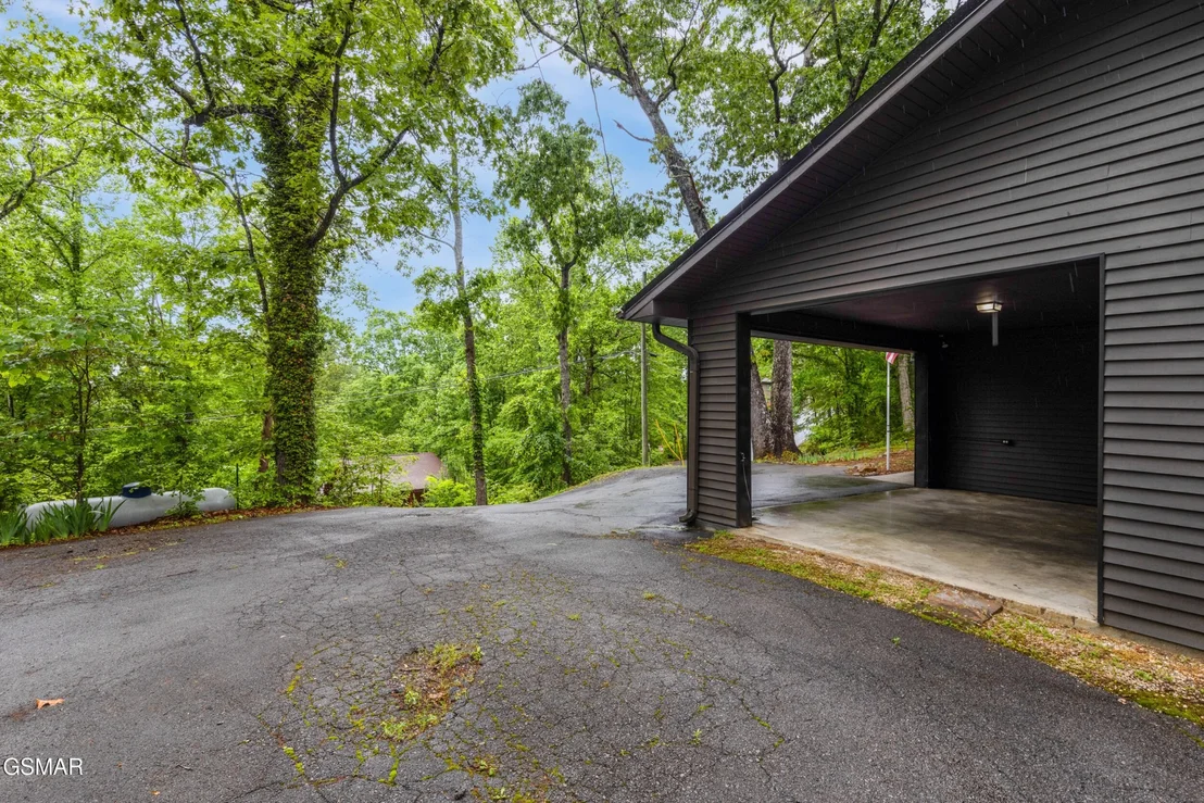 Photo of 2887 Pine Haven Drive