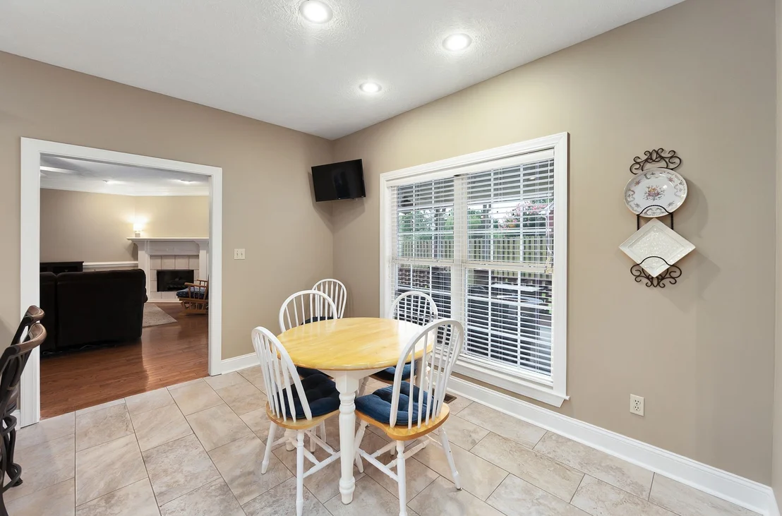Photo of 10 Bentwillow Cv