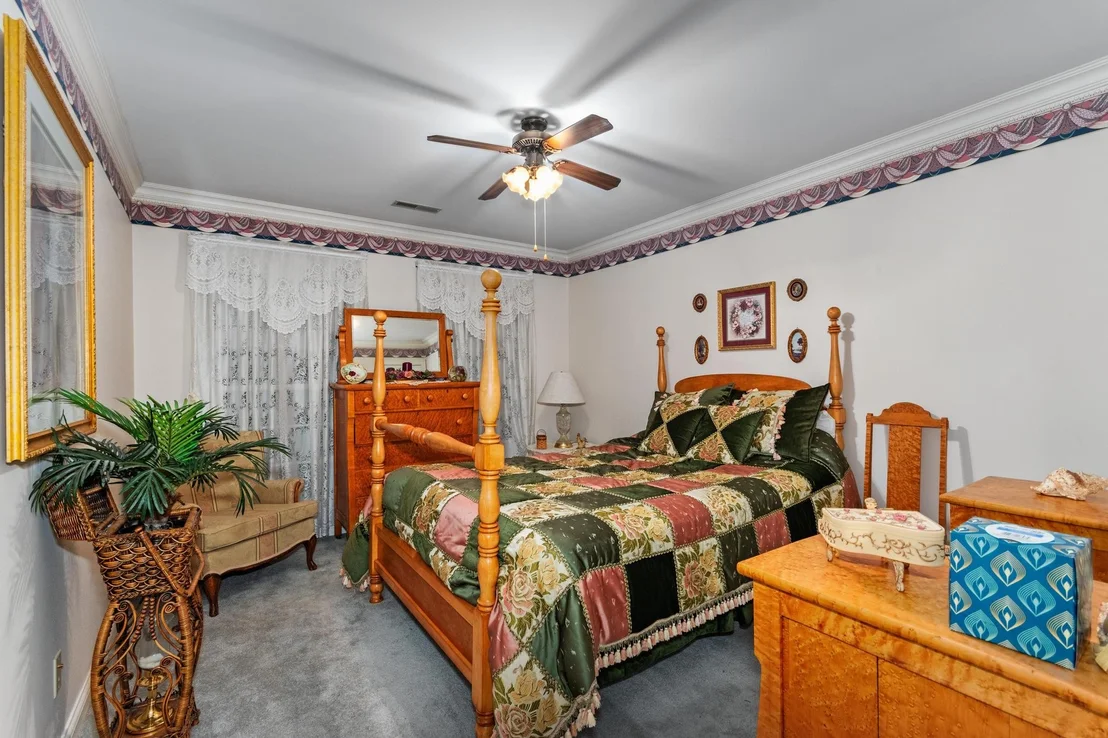 Photo of 225 Blue Springs Blvd