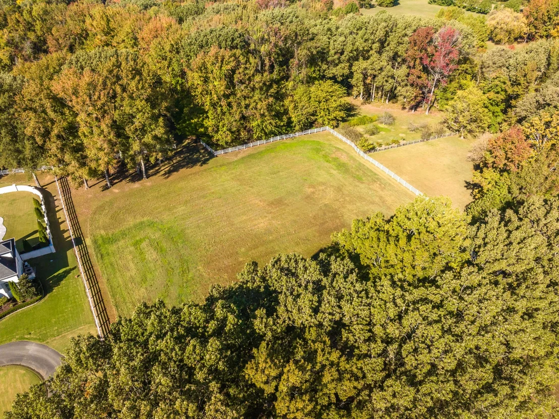 Photo of 135 Windy City Rd