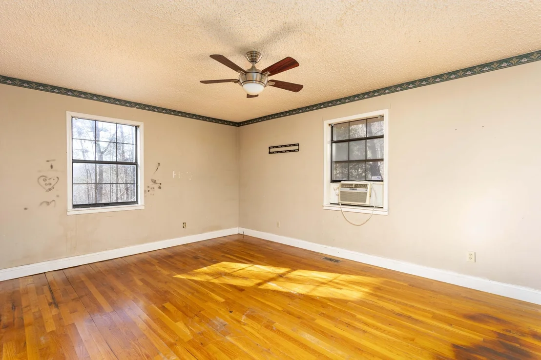 Photo of 617 Herron Road