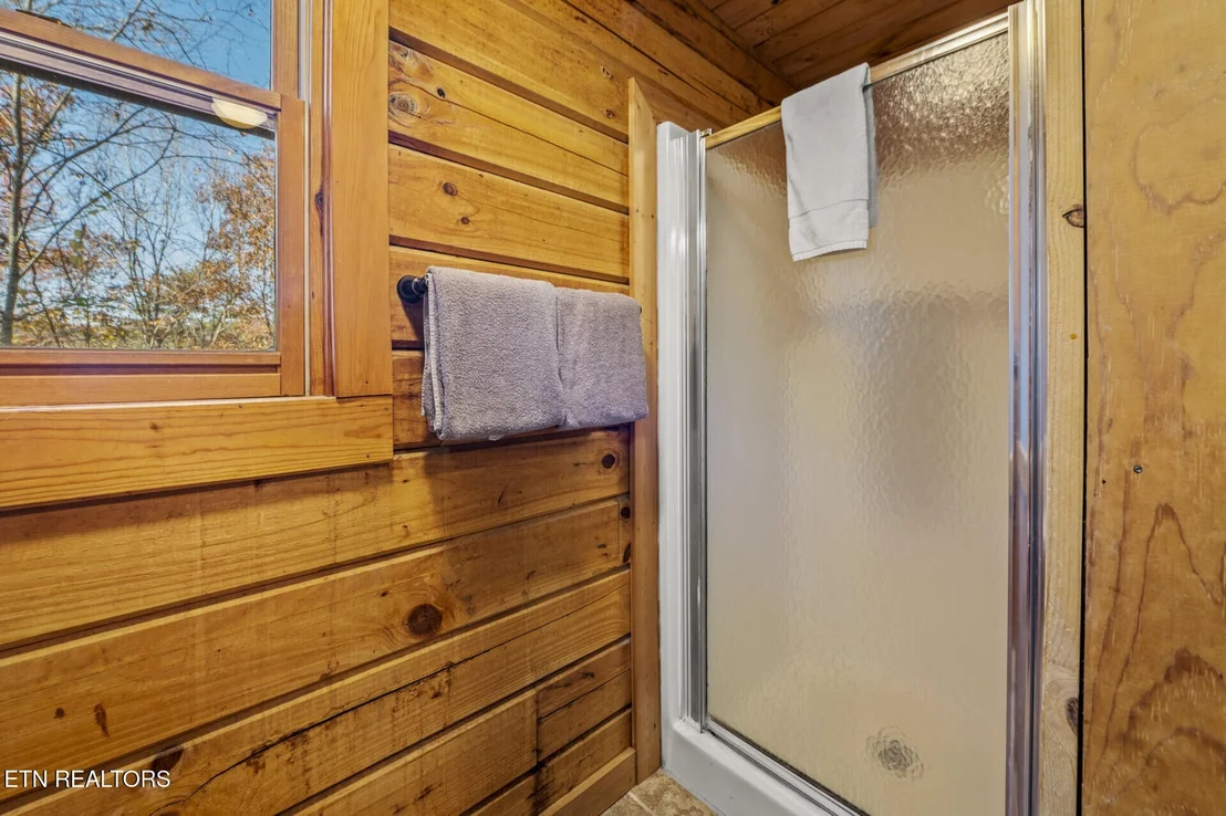 Photo of 419 Sassafras Tr