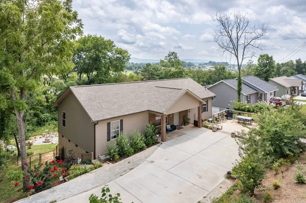 Photo of 2001 Big Chiefs Skyview Drive