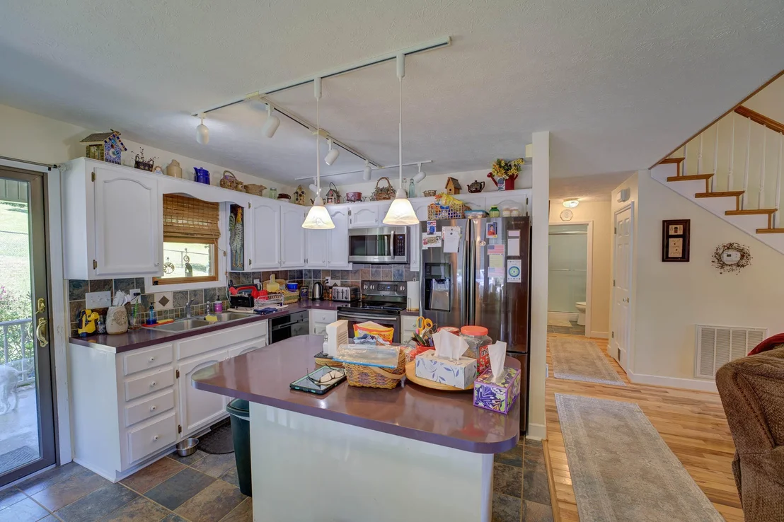 Photo of 286 Oss Williams Road