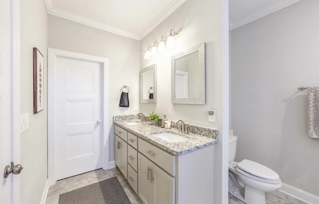 Photo of 137 Executive Dr
