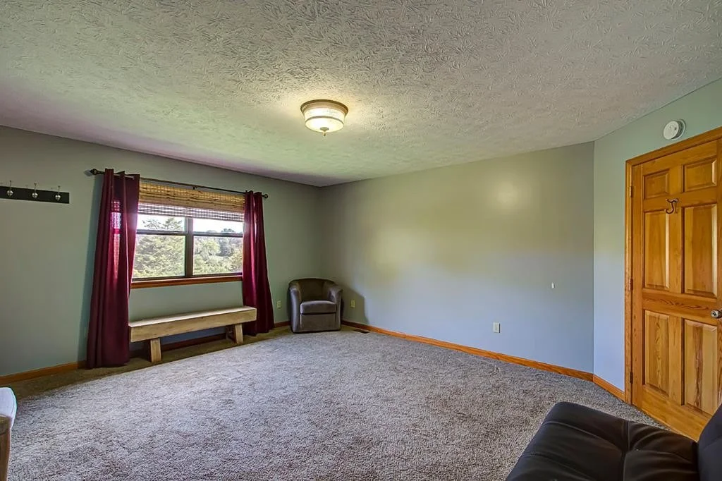 Photo of 669 Red Bud Lane