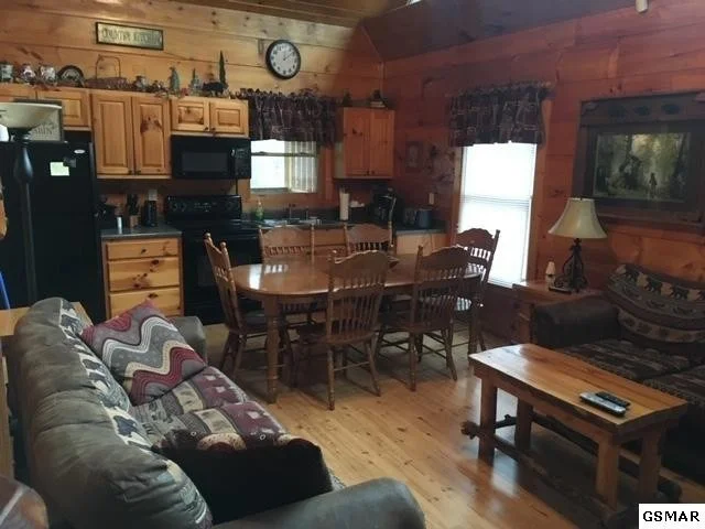 Photo of 717 Ski View Lane