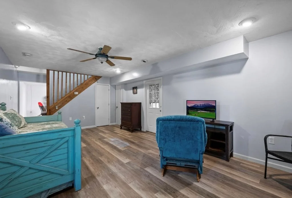 Photo of 3719 Thayer Lane