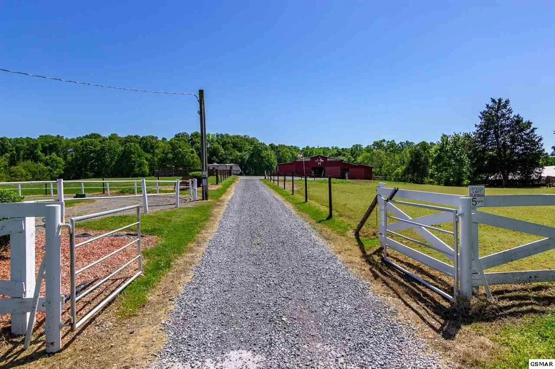 Photo of 633 Johnson Road